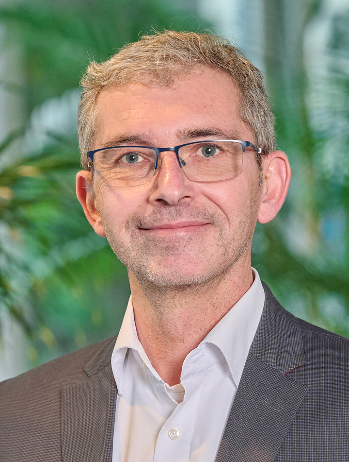 Frank Hahn Frank Hahn